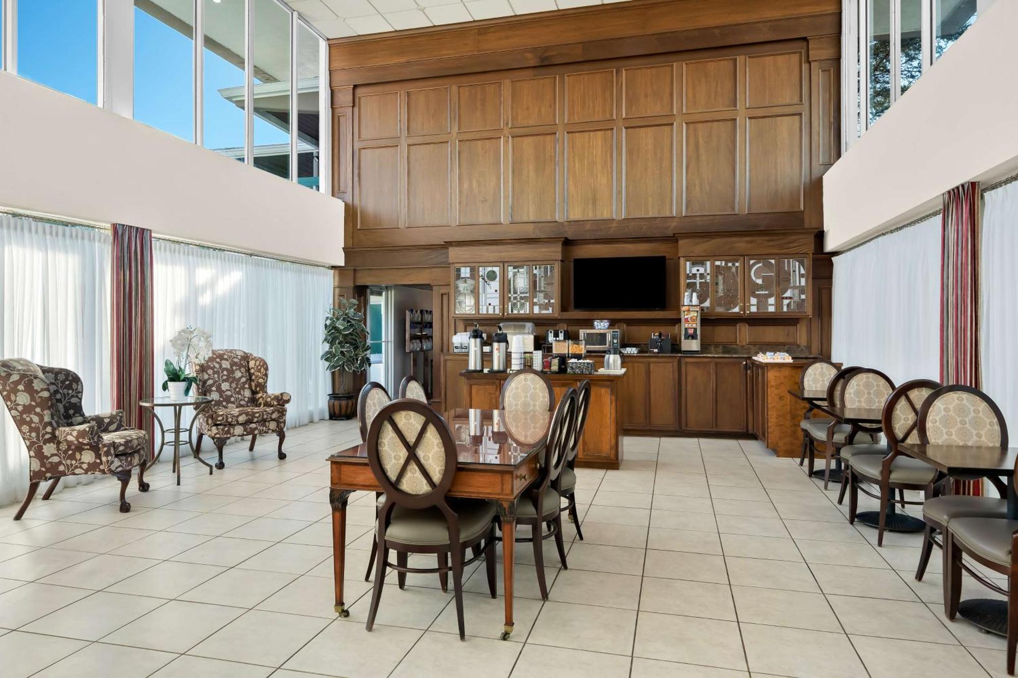 Brandywine Valley Inn Surestay Plus By Best Western Wilmington Exterior foto